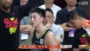 一脸无奈啊!胡明轩加时赛犯满离场!