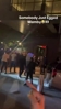 啊这！马刺赛后回酒店被球迷围观，有人向文班扔鸡蛋&竖中指😳